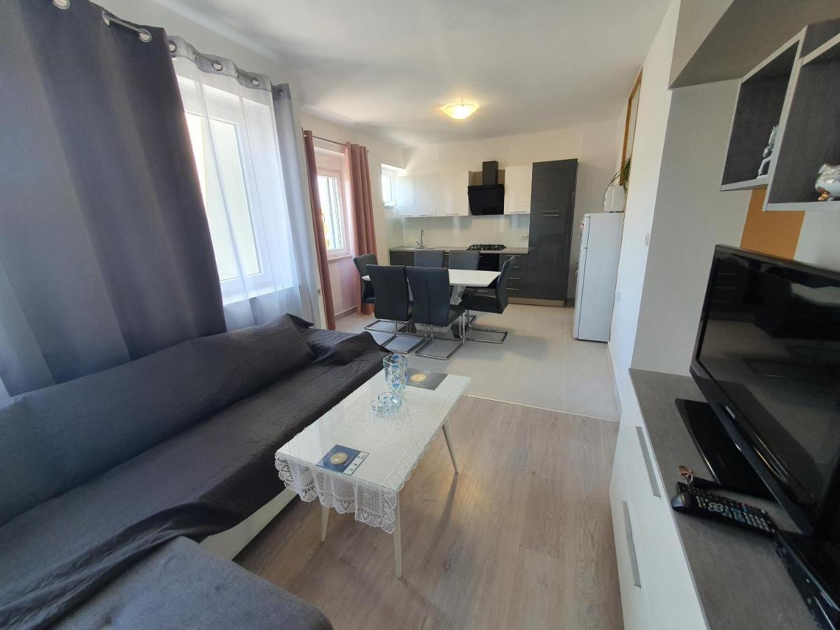 Apartament Ivica